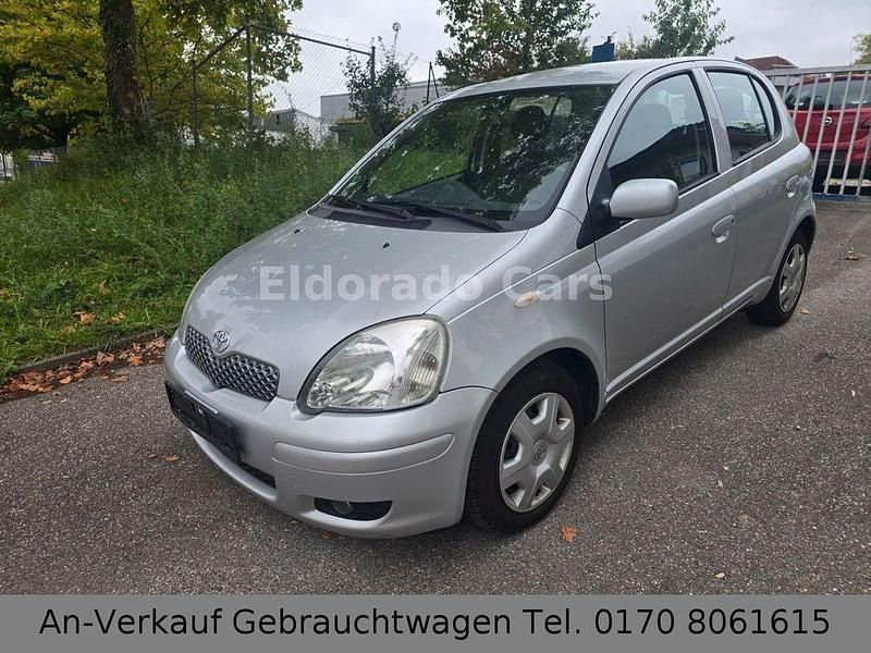 Silber Gebraucht 2005 Toyota Yaris Edition Limousine | 2.500 € (Fairer Preis) - Bild 1/4