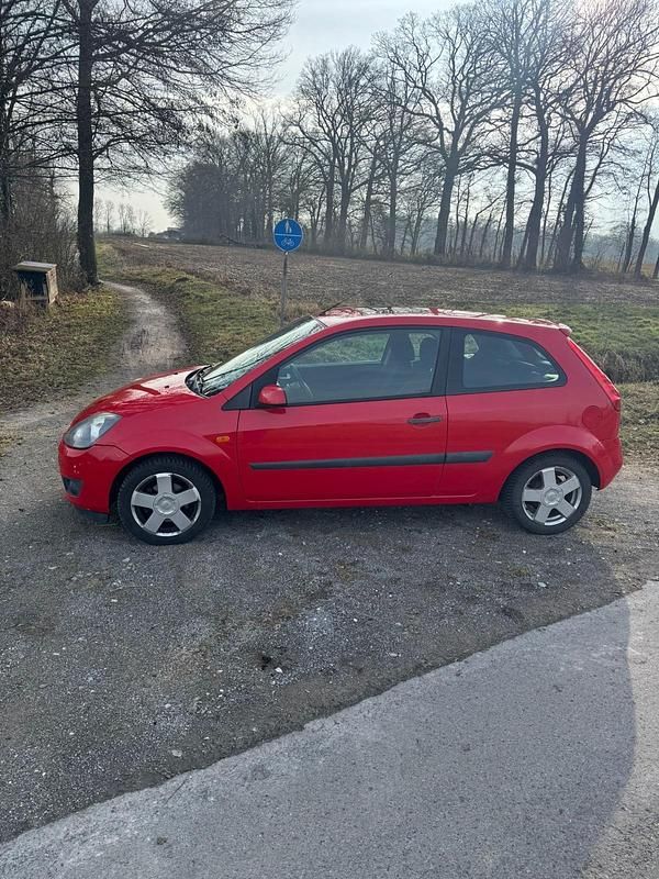 Gebraucht Ford Fiesta 70 PS (51 kW) 2005 Kleinwagen