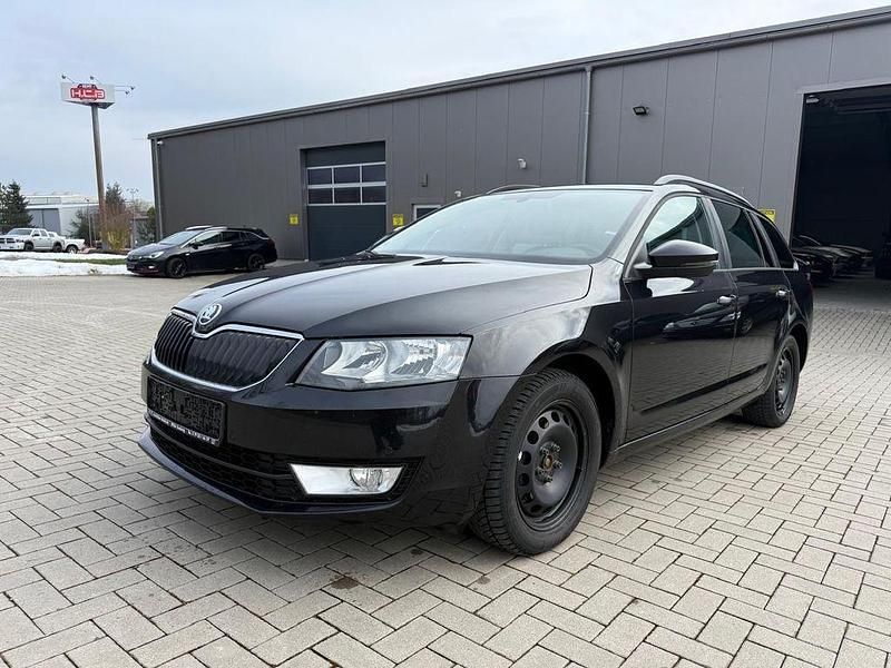 Gebraucht Skoda Octavia Ambition 105 PS (77 kW) 2014 Schwarz Kleinwagen