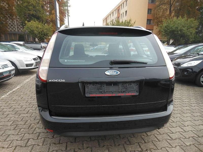 Gebraucht Ford Focus Sport 125 PS (91 kW) 2010 Schwarz metallic Kombi