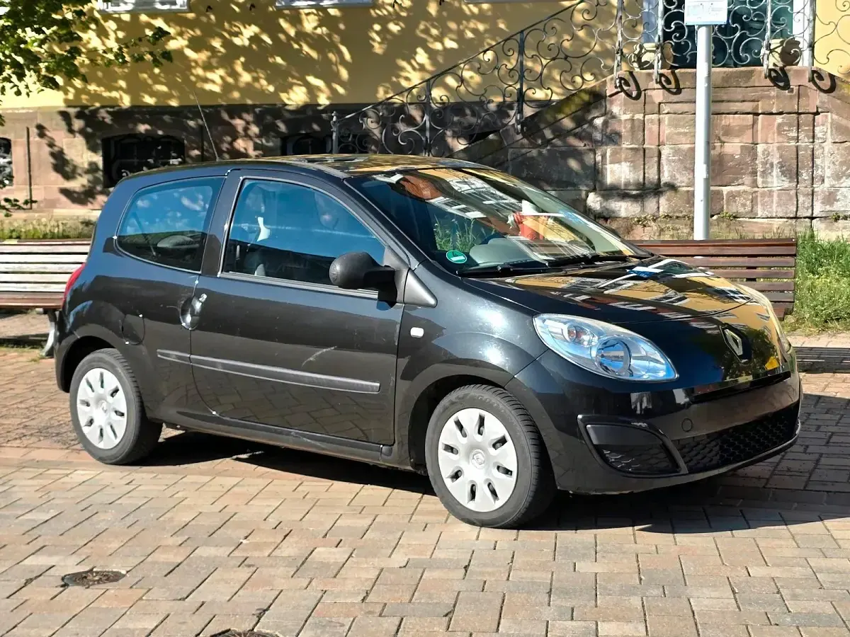 Second-hand Renault Twingo 75 CP (55 kW) 2008 Negru Hatchback