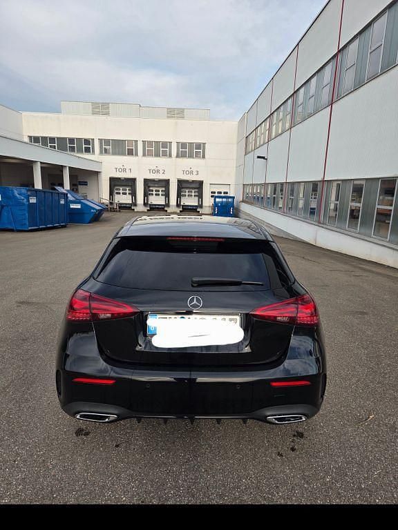 Schwarz Gebraucht 2023 Mercedes A180 Limousine | 28.999 € (Etwas zu teuer) - Bild 1/4