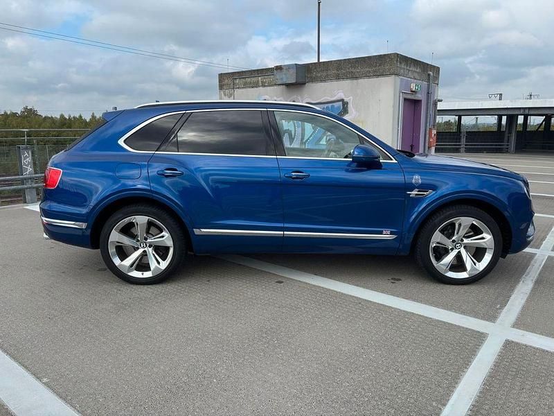 Usata Bentley Bentayga 435 CV (319 kW) 2017 Blu SUV