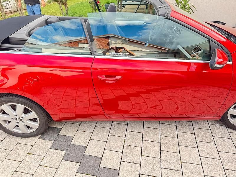 Gebraucht VW Golf Cabriolet Exclusive 105 PS (77 kW) 2013 Rot Cabrio