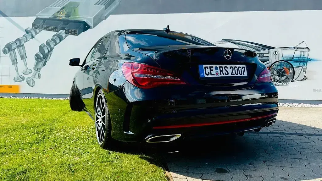 Gebraucht Mercedes CLA250 218 PS (160 kW) 2017 Schwarz Coupé