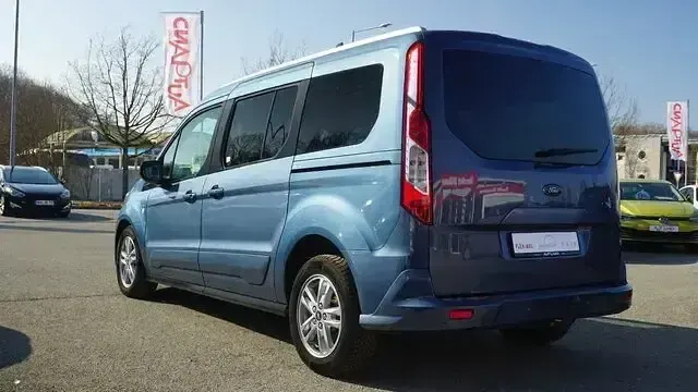 Gebraucht Ford Tourneo 2022 Blau Van / Kleinbus