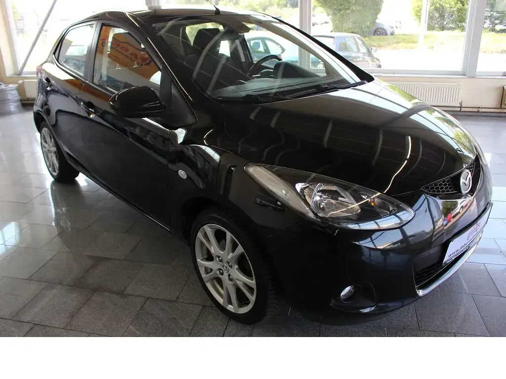Gebraucht Mazda 2 103 PS (75 kW) 2008 Brillantschwarz Kleinwagen