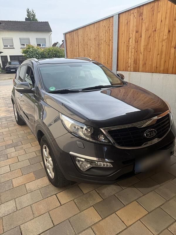 Gebraucht Kia Sportage Spirit 160 PS (117 kW) 2010 Grau SUV