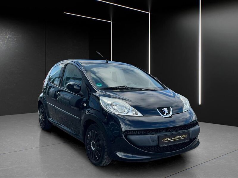 Schwarz Gebraucht 2008 Peugeot 107 Filou Kleinwagen | 4.990 € (Teuer) - Bild 1/4