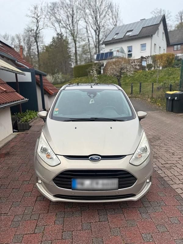 Gebraucht Ford B-MAX Titanium 95 PS (69 kW) 2012 Andere farben Van / Kleinbus