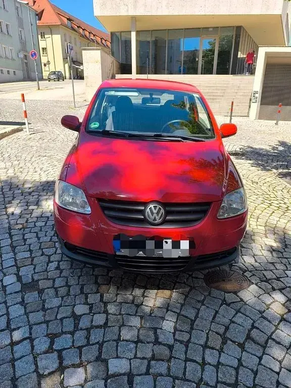 Gebraucht VW Fox 54 PS (39 kW) 2007 Rot Kleinwagen