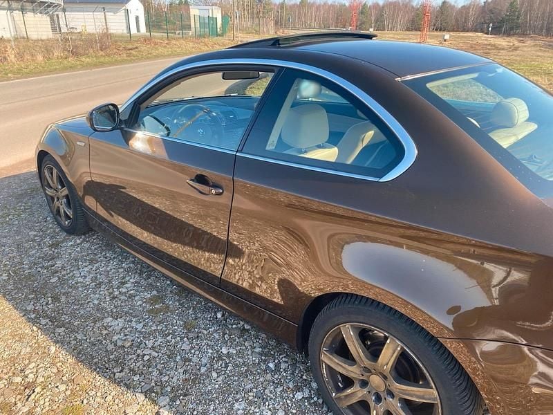Gebraucht BMW 123 Coupé 204 PS (150 kW) 2011 Braun Coupé