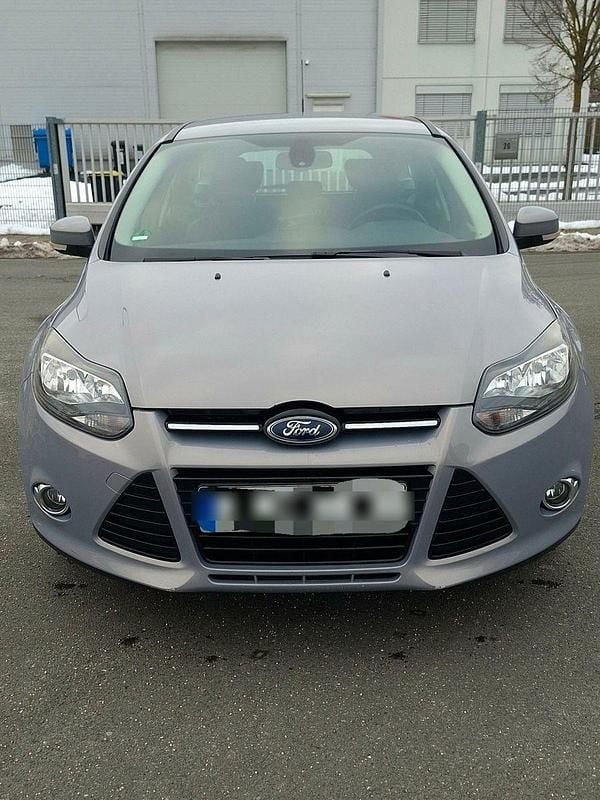 Silber Gebraucht 2014 Ford Focus SYNC Edition Kombi | 4.350 € (Guter Preis) - Bild 1/4