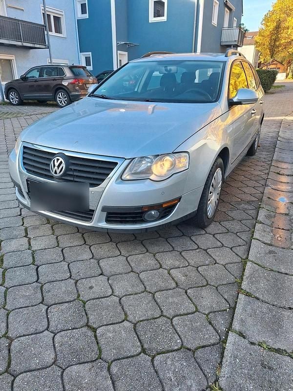 Silber Gebraucht 2010 VW Passat Kombi | 1.800 € (Superpreis) - Bild 1/4
