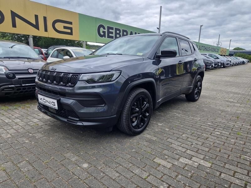 Grau Gebraucht 2023 Jeep Compass Night Eagle SUV | 27.780 € (Fairer Preis) - Bild 1/4