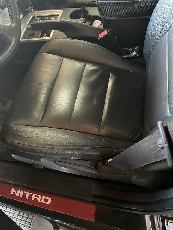 Gebraucht Dodge Nitro 264 PS (194 kW) 2011 Schwarz SUV