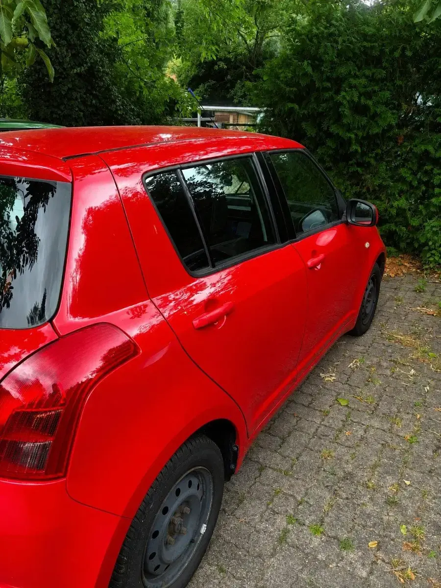 Gebraucht Suzuki Swift 93 PS (68 kW) 2007 Rot Kleinwagen