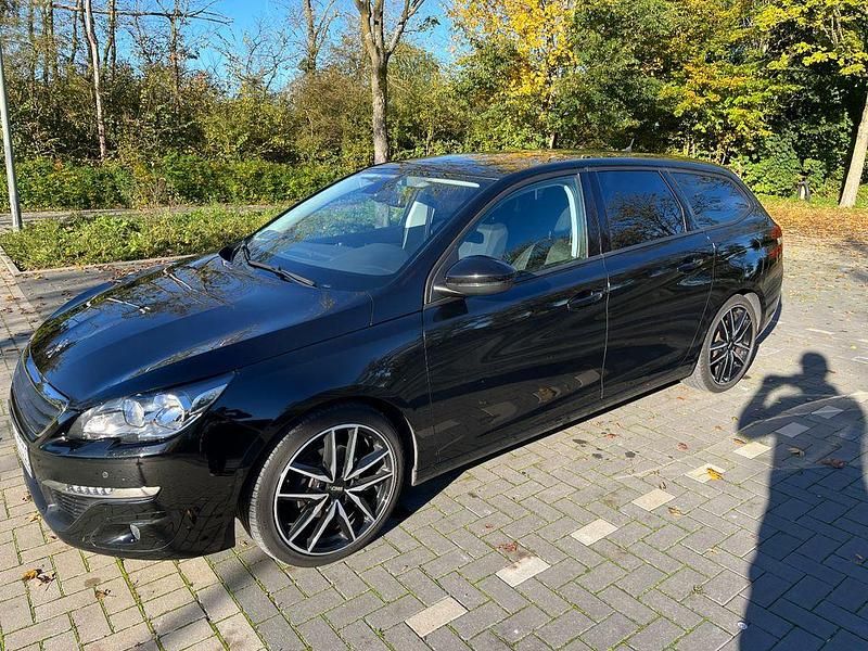 Schwarz Gebraucht 2017 Peugeot 308 Kombi | 8.500 € (Fairer Preis) - Bild 1/4