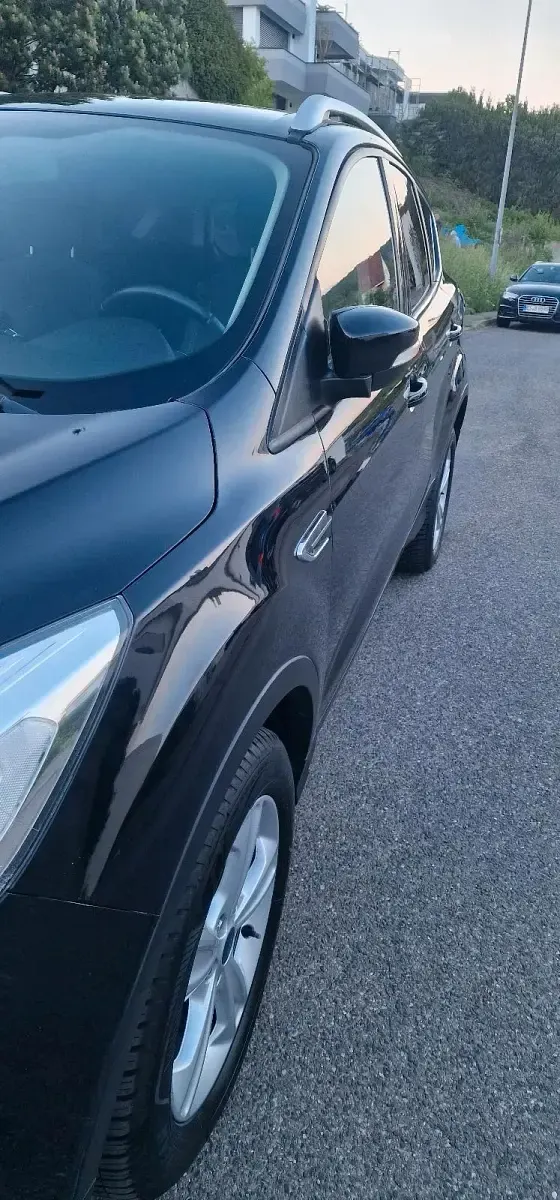Gebraucht Ford Kuga 150 PS (110 kW) 2017 Schwarz SUV