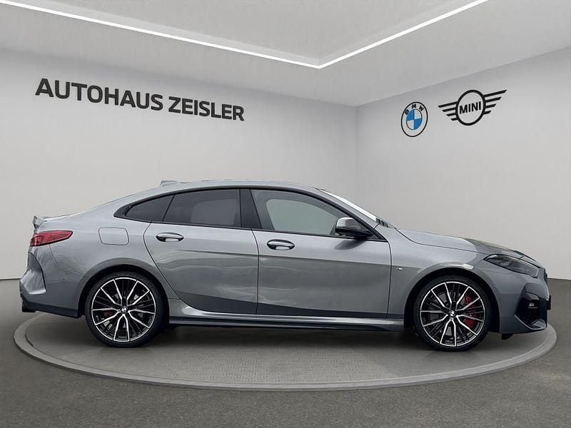 Gebraucht BMW 220 Performance 178 PS (130 kW) 2024 Grau Coupé