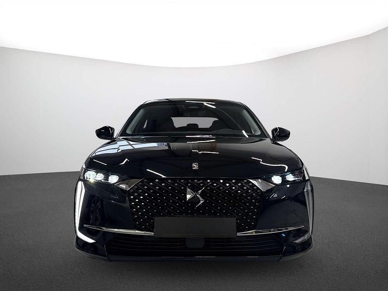 Gebraucht DS Automobiles DS4 Opera 131 PS (96 kW) 2023 Lackierung schwarz perla nera/typ aussenverkleidung metalliclackierung SUV