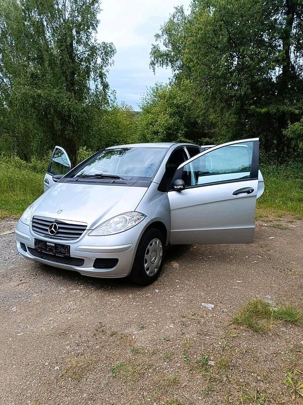 Silber Gebraucht 2006 Mercedes A170 Kleinwagen | 2.250 € (Fairer Preis) - Bild 1/4