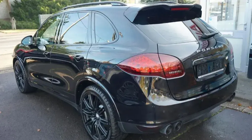 Gebraucht Porsche Cayenne 245 PS (180 kW) 2013 Schwarz SUV