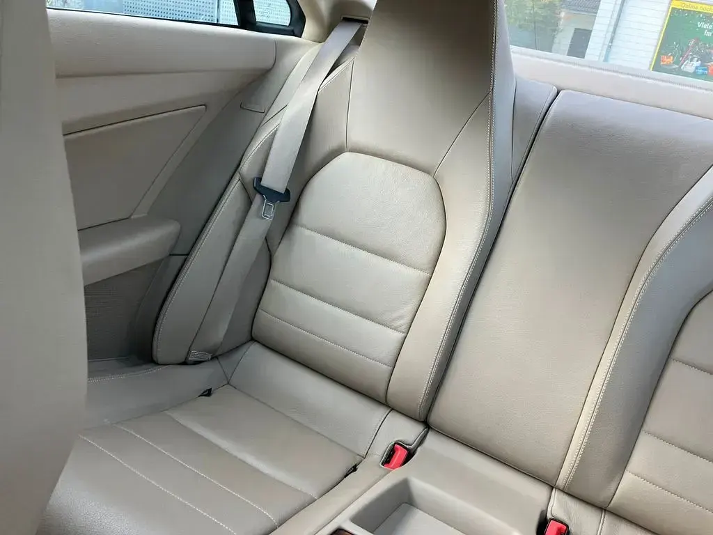 Gebraucht Mercedes E350 292 PS (214 kW) 2011 Schwarz Coupé