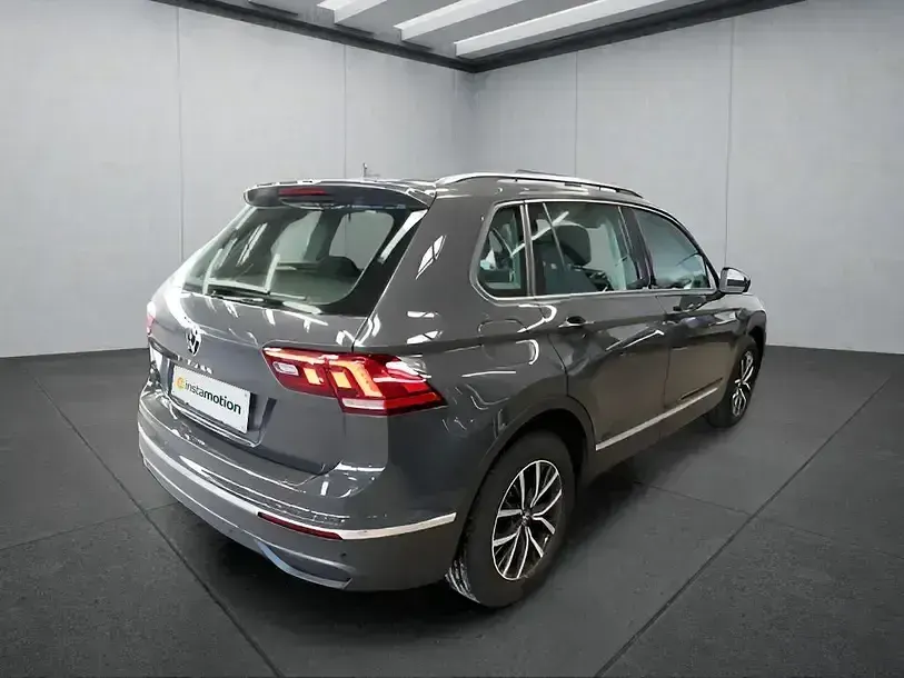 Second-hand VW Tiguan 150 CP (110 kW) 2023 Gri SUV