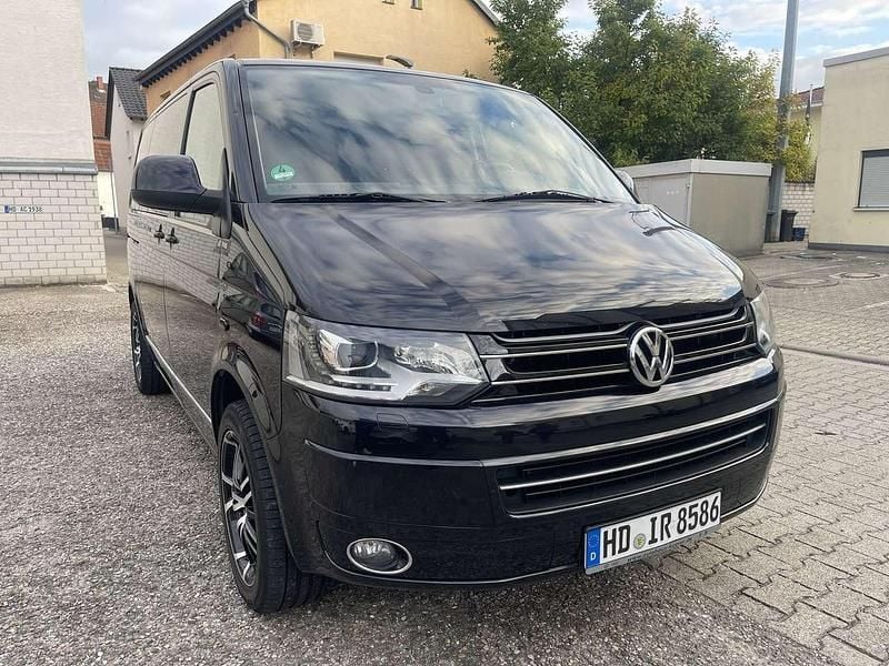 Schwarz Gebraucht 2012 VW T5 Highline Van | 21.950 € (Superpreis) - Bild 1/4