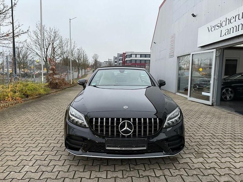 Gebraucht Mercedes C300 258 PS (189 kW) 2020 Schwarz Cabrio
