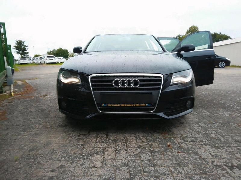 Schwarz Gebraucht 2011 Audi A4 Kombi | 4.900 € (Superpreis) - Bild 1/4