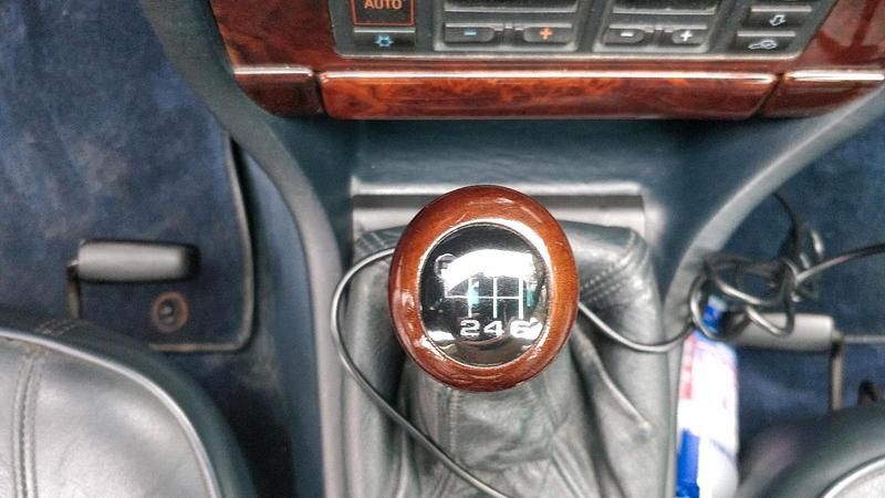 Gebraucht Audi V8 250 PS (183 kW) 1993 Blau Limousine