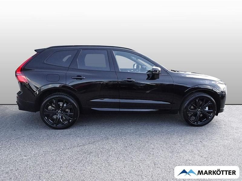 Neu Volvo XC60 Plus 455 PS (334 kW) 2025 Schwarz SUV