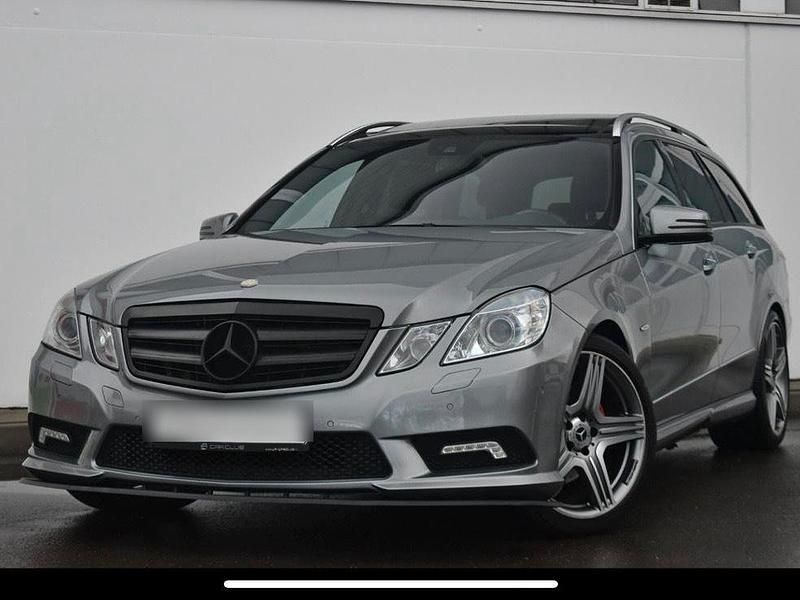 Andere farben Gebraucht 2011 Mercedes E350 Kombi | 6.850 € (Superpreis) - Bild 1/4