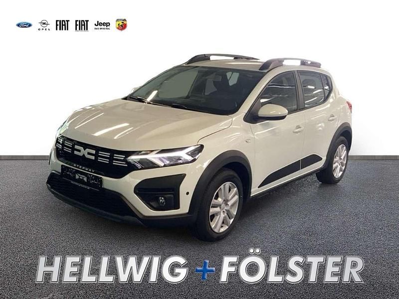 Gletscherweiss Gebraucht 2024 Dacia Sandero Expression Kleinwagen | 15.490 € (Fairer Preis) - Bild 1/4