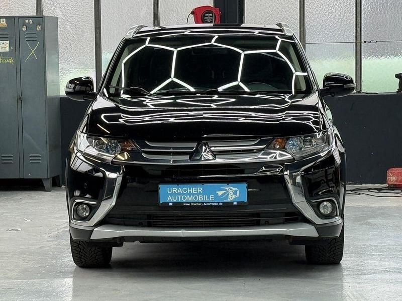 Gebraucht Mitsubishi Outlander Top 150 PS (110 kW) 2016 Schwarz SUV