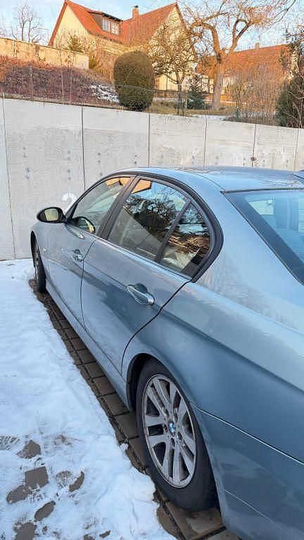 Gebraucht BMW 320 Performance 163 PS (119 kW) 2005 Grau Limousine