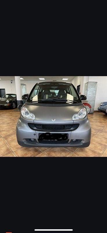 Grau Gebraucht 2009 Smart ForTwo Coupé Coupé | 4.900 € (Fairer Preis) - Bild 1/4
