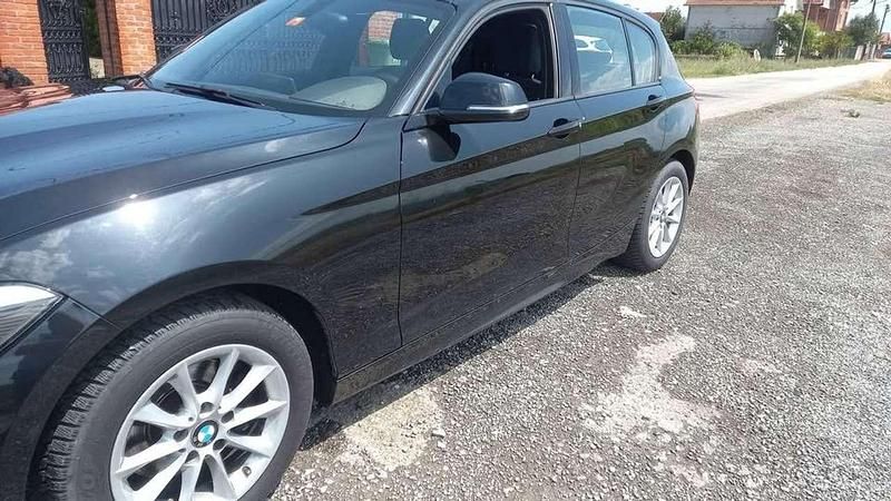 Gebraucht BMW 118 Sport Line 143 PS (105 kW) 2015 Schwarz Kleinwagen