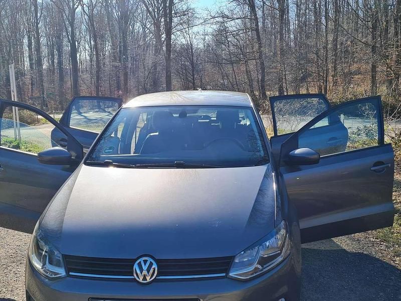 Second-hand VW Polo Highline 105 CP (77 kW) 2014 Gri Berlinǎ