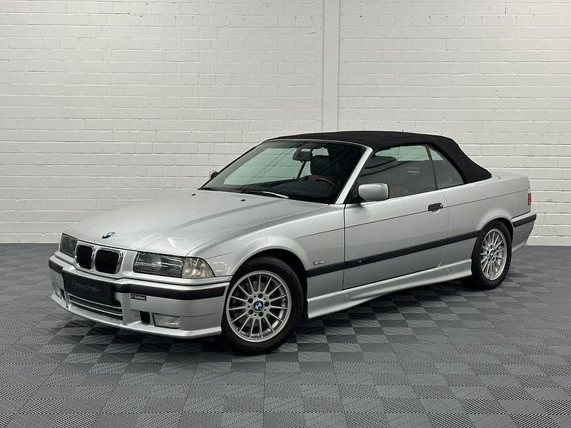 Silber Gebraucht 2000 BMW 320 Cabriolet M Sport Cabrio | 15.900 € - Bild 1/4
