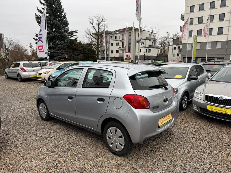 Gebraucht Mitsubishi Space Star 71 PS (52 kW) 2013 Coolsilber (m) Kleinwagen