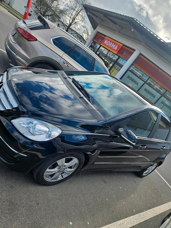 Gebraucht Mercedes B200 136 PS (100 kW) 2011 Schwarz Van / Kleinbus