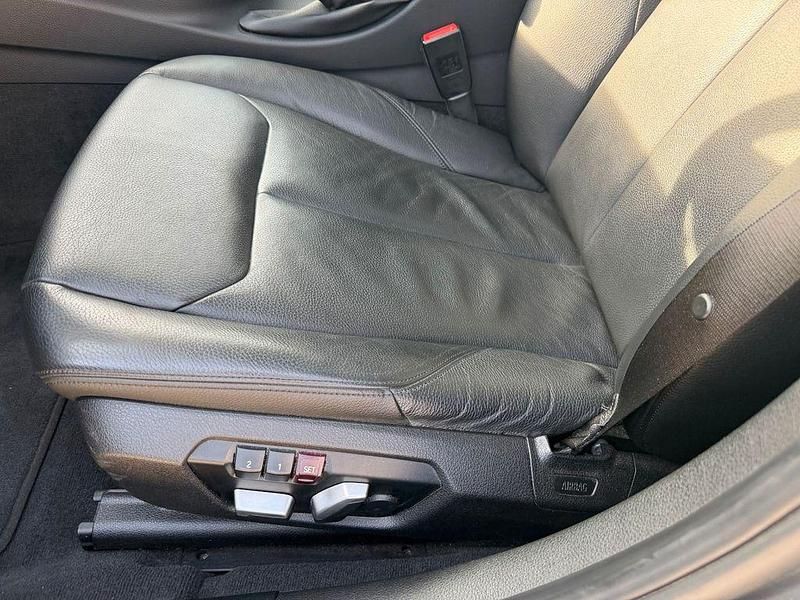 Gebraucht BMW 320 190 PS (139 kW) 2018 Grau Limousine