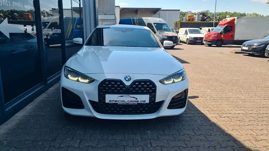 Gebraucht BMW 420 Coupé M Sport 190 PS (139 kW) 2023 Weiß Coupé