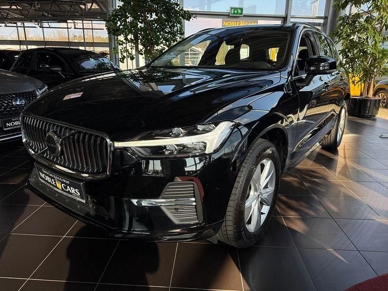 Gebraucht Volvo XC60 Momentum 197 PS (144 kW) 2021 Black stone, solid / solid SUV