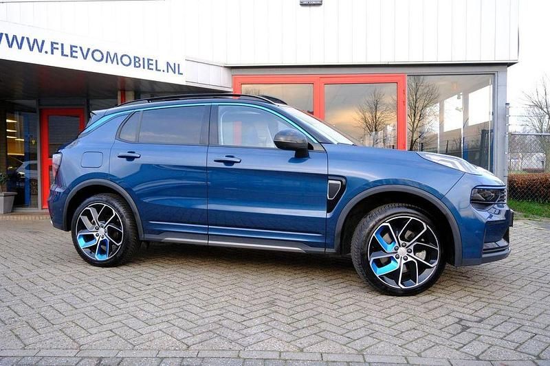 Gebraucht Lynk & Co 01 179 PS (131 kW) 2022 Blau SUV