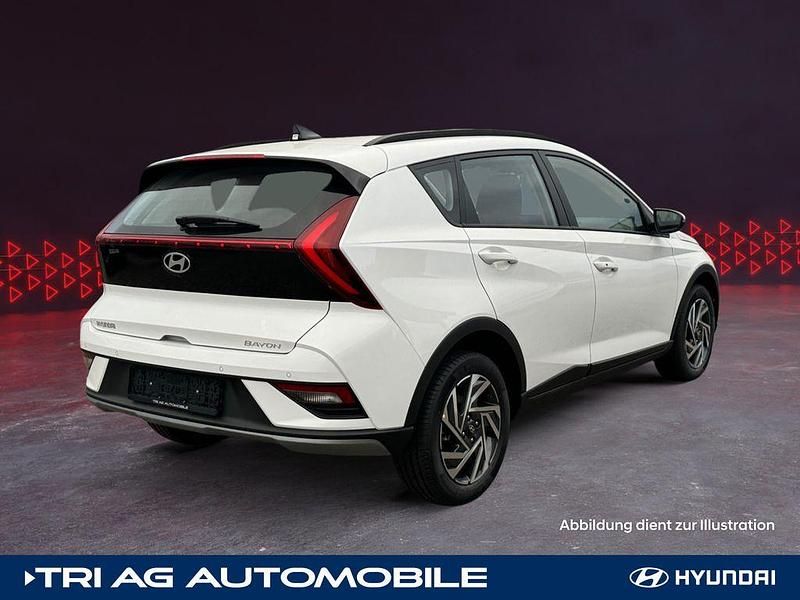 Gebraucht Hyundai Bayon Trend 101 PS (74 kW) 2024 Atlas white / sol SUV