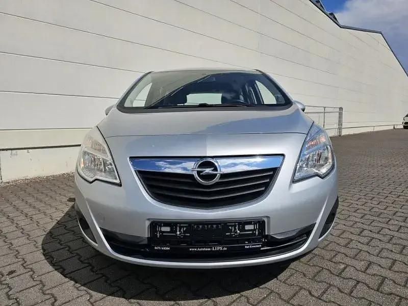 Gebraucht Opel Meriva Active 120 PS (88 kW) 2013 Argonsilber metallic Van / Kleinbus